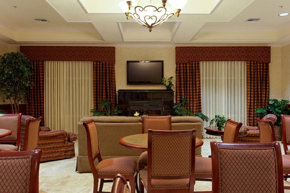Holiday Inn Express & Suites San Antonio South Экстерьер фото