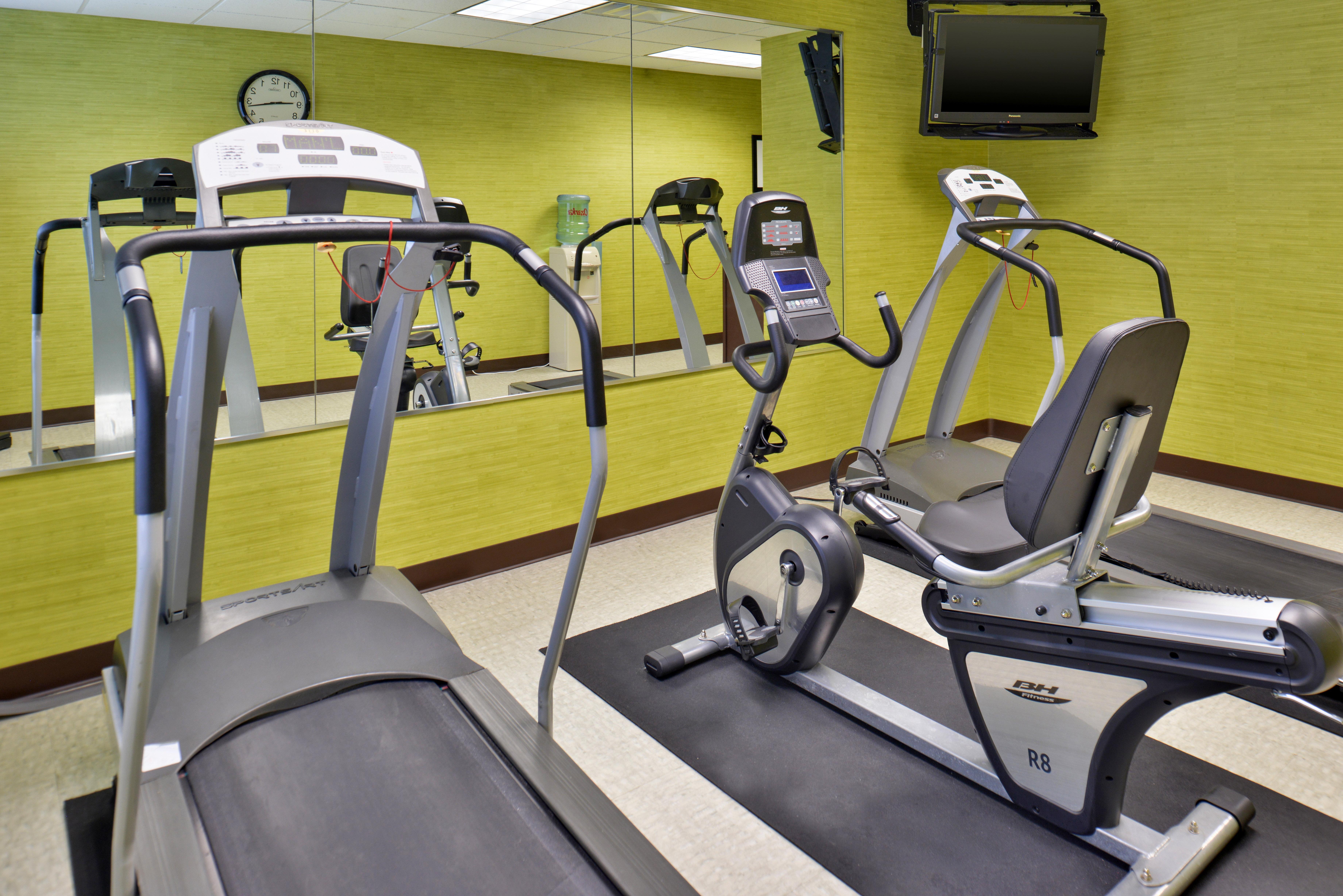 Holiday Inn Express & Suites San Antonio South Экстерьер фото