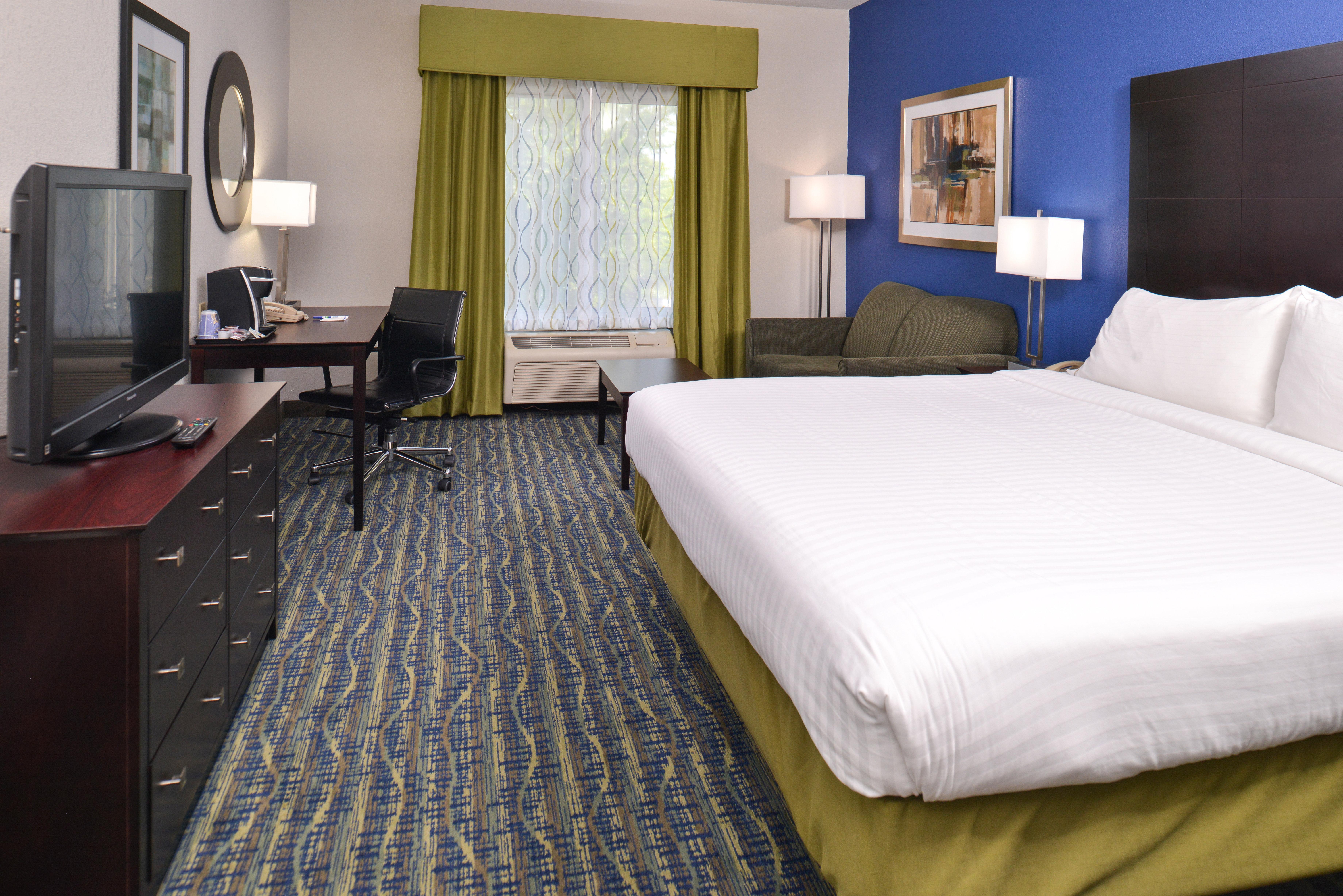 Holiday Inn Express & Suites San Antonio South Экстерьер фото