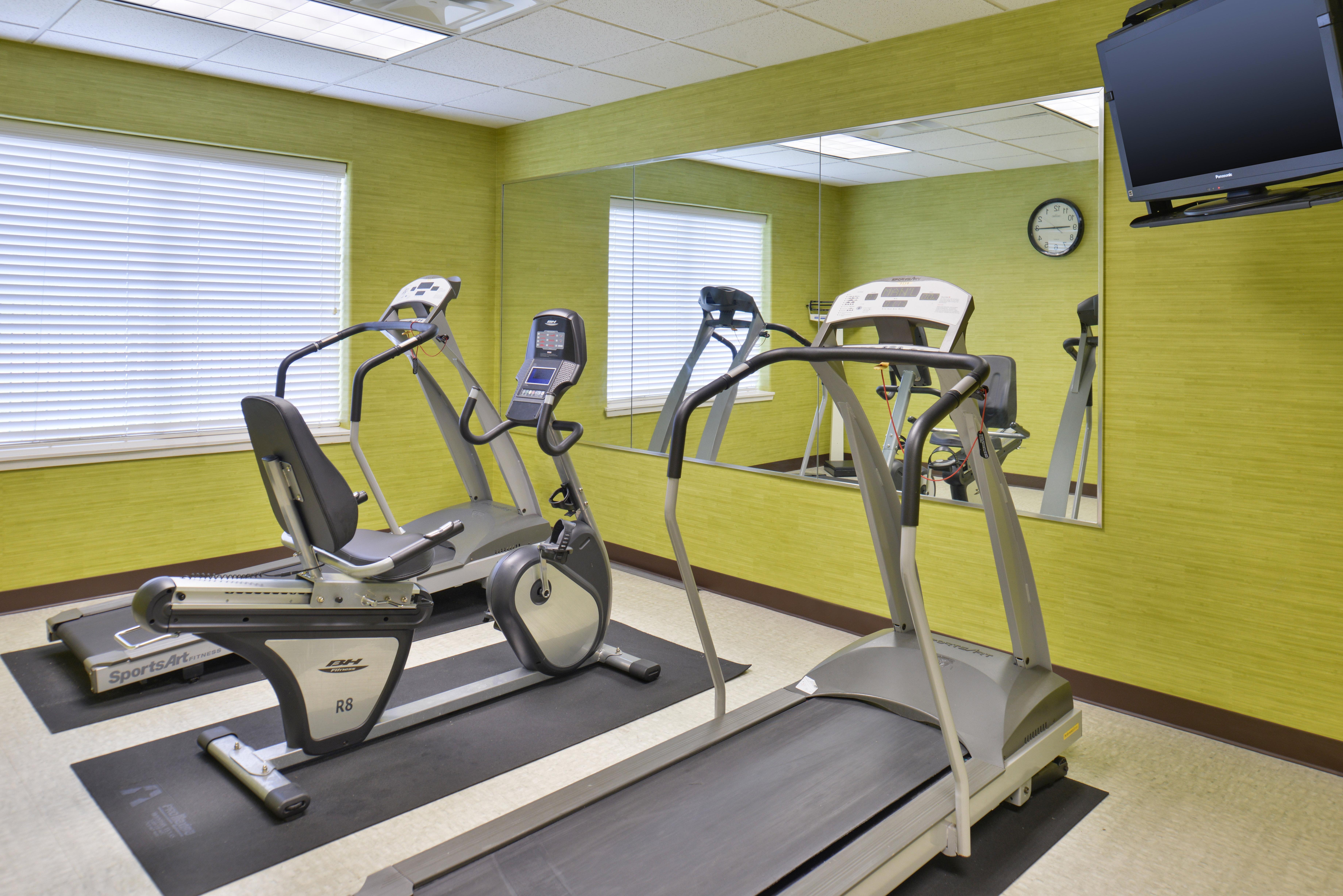 Holiday Inn Express & Suites San Antonio South Экстерьер фото